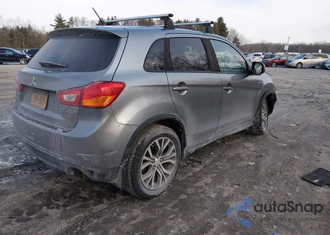 2016 Mitsubishi Outlander Sport 2.4 Es z USA, uszkodzony, nr VIN JA4AR3AW5GZ032568